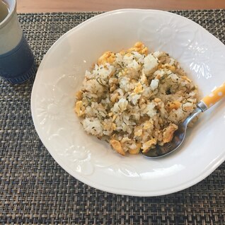 フライパンひとつで高菜チャーハン